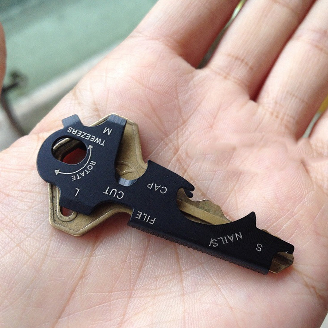 8 in 1 Multi Tool Stainless Steel Keychain EDC Survival Screwdriver Bottle Cap